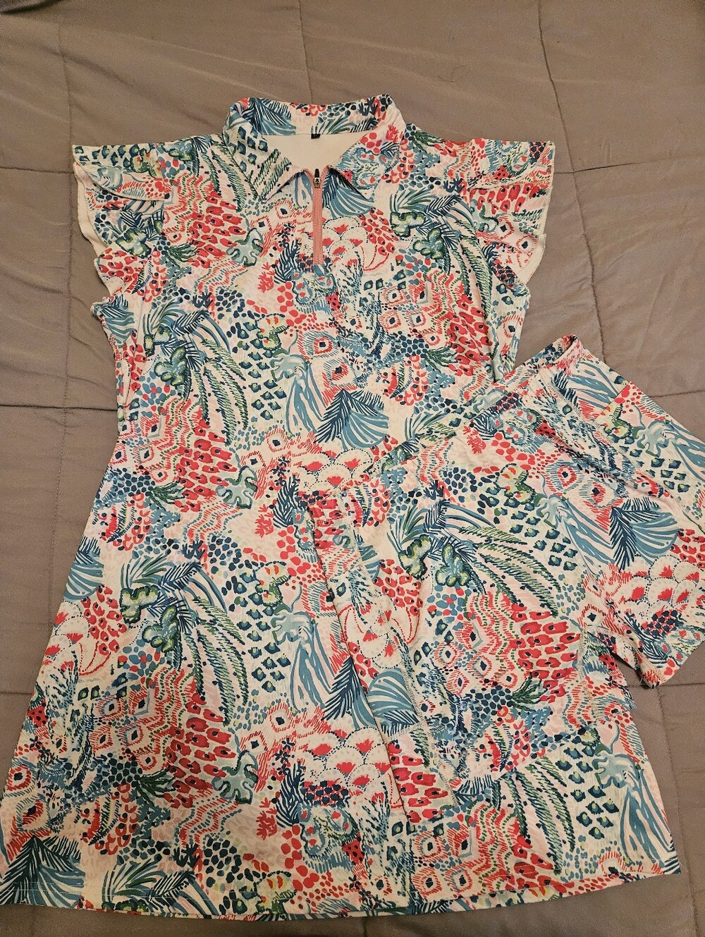 SONEVEN Coral & Aqua Tropical Print Zip-Front Dress & Shorts Set